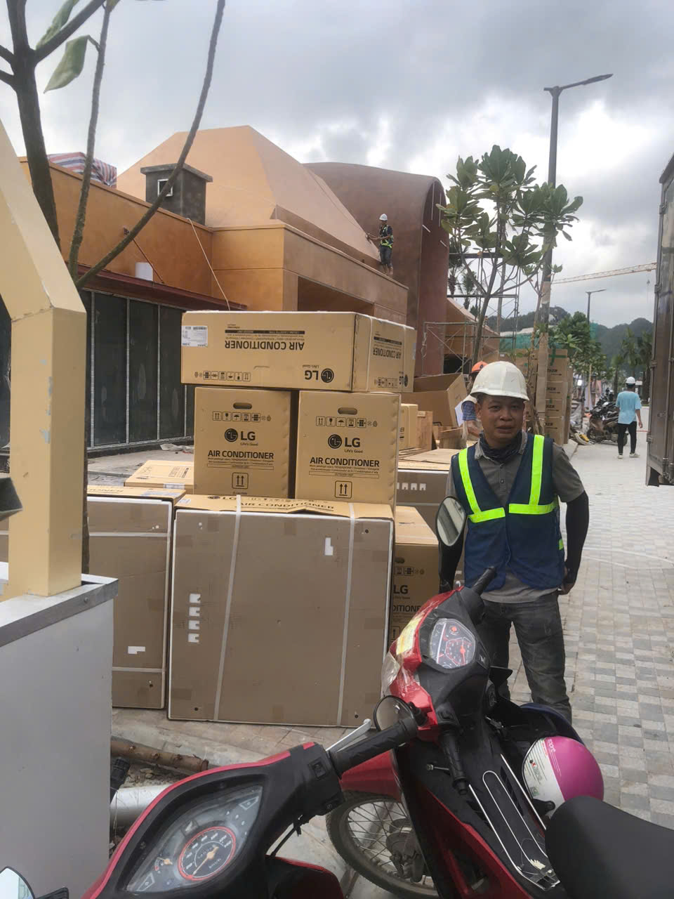 Cung cấp lắp đặt điều hoà âm trần casstte 4 hướng thổi LG tại Quảng Ninh
