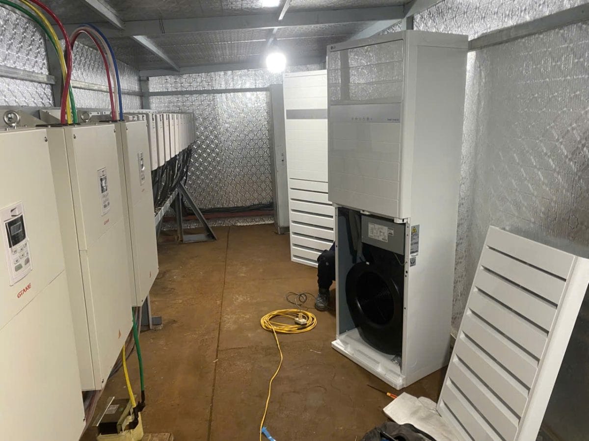 Thi công, bàn giao điều hòa tủ đứng