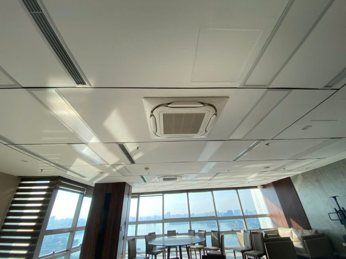 Phân tích chuyên sâu điều hòa Daikin FCF140CVM/RZA140DV1 48.000 BTU